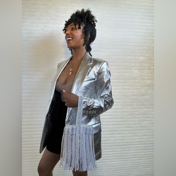 Viral Pearl Fringe Handbag – Statement Evening Bag - Picture 4 of 8